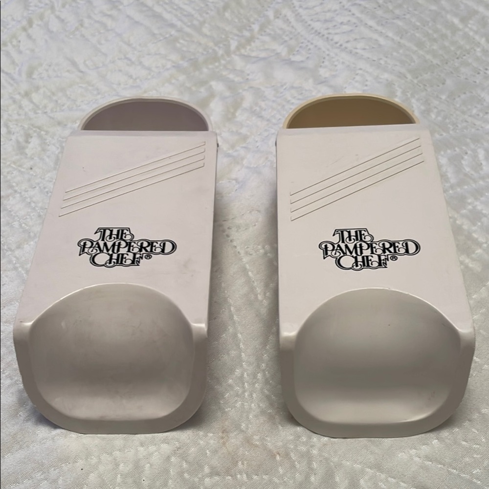 The Pampered Chef Adjustable Sliding Measuring Cup 1/8 - 1/2 Cup Set of 2